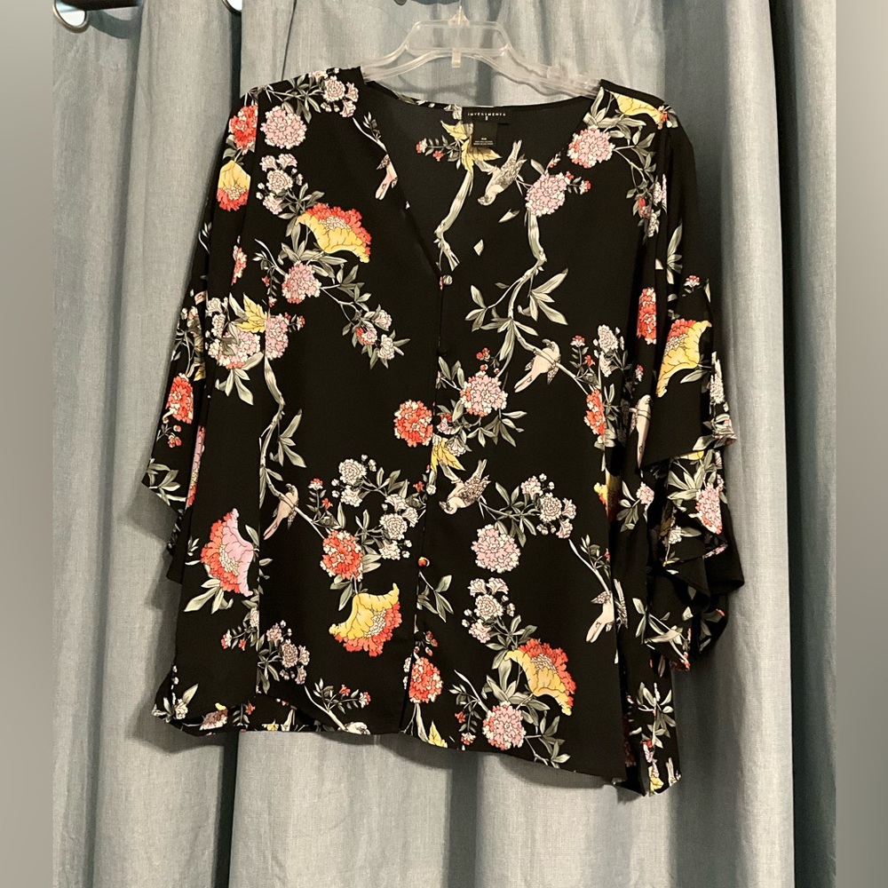 Investments II Women’s Plus Floral Blouse